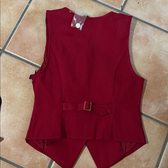 Women’s Red Button-Front Vest - Picture 2 of 2